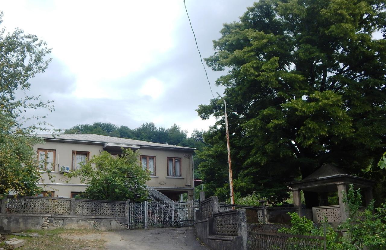 Savanna House Jvari ภายนอก รูปภาพ